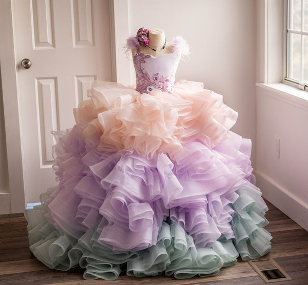 {Special Traveling Dress Project}: "Cake and Rainbows" Gown: Size 10, fits 8-12 +