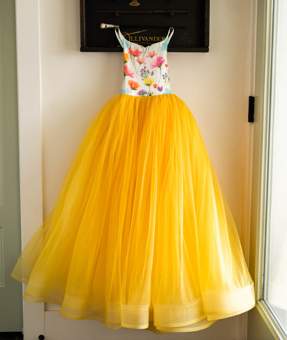 RESERVED for Little Dreamers INSIDERS: Traveling Rental Dress: Yellow Poppy Gown: Size 6, fits 4-8