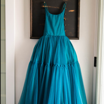 SPRING CLEANING CLEARANCE!!!!!! Jade Perfection: Size 10, fits 8-12 +