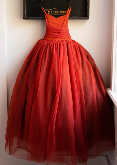 READY to SHIP SALE: Rust Leisel: Size 7, fits 5-9 +