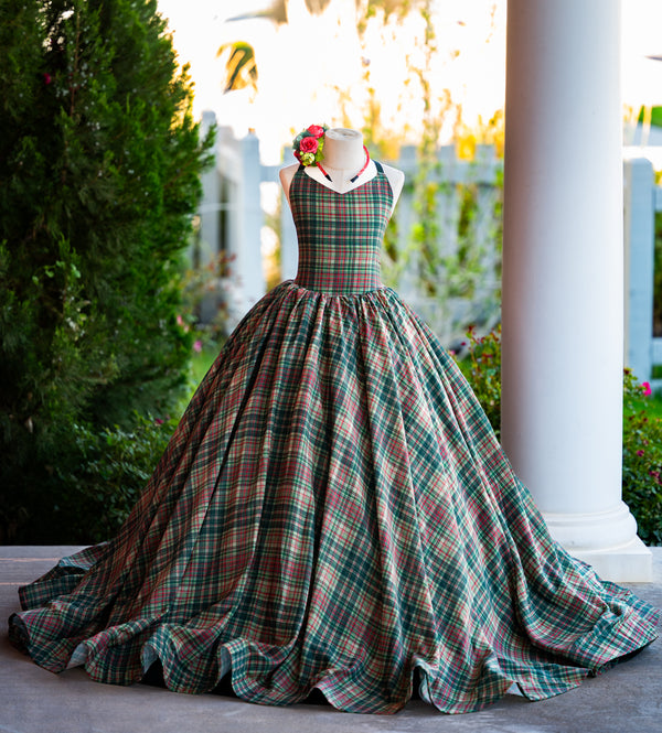 Traveling Rental Dress: The Saoirse Gown: Size 10, fits 8-12 +