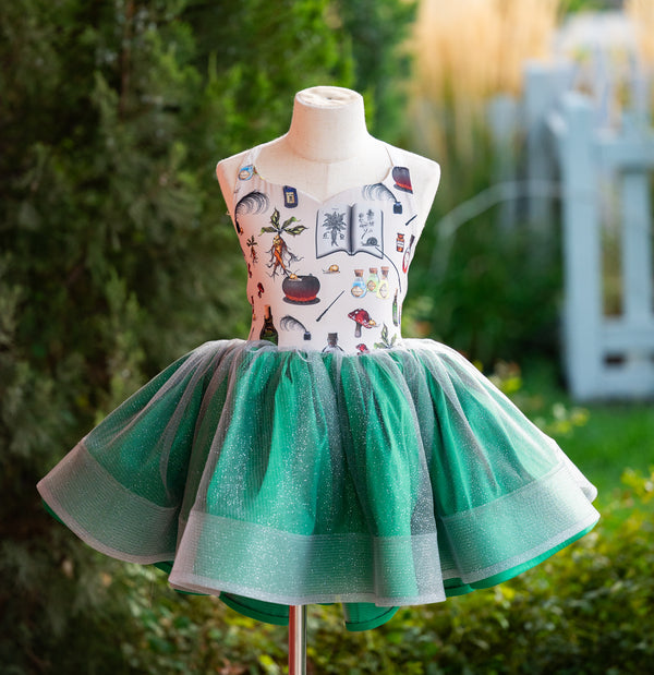 RTS Sale: 'Slytherin': size 6, fits 4-8