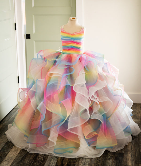 Traveling Rental Dress: Rainbow Dreams: Size 10, fits 8-12