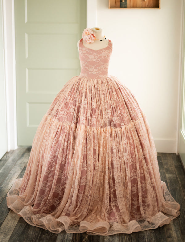 RETIRED RENTAL CLEARANCE SALE: Sweetheart Gown: Full Length Size 10, fits 8-12 +