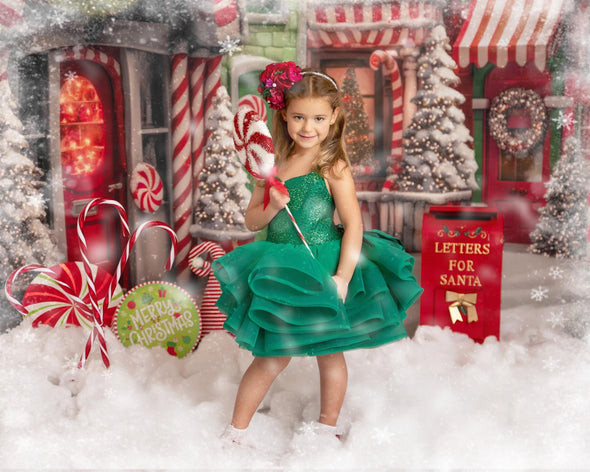 Traveling Rental Dress: Green Poinsettia: Size 5, fits 3-7 +