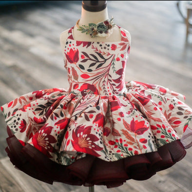 SPRING CLEANING CLEARANCE SALE: The Nicolette Shortie: MAX FULL: Size 5, fits sizes 3-7: Brand New!