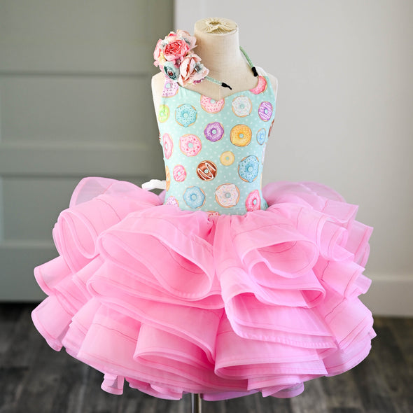 RESERVED for Little Dreamers INSIDERS: Traveling Rental Dress: "Bubblegum Pink Donuts": Size 8, fits sizes 5-10